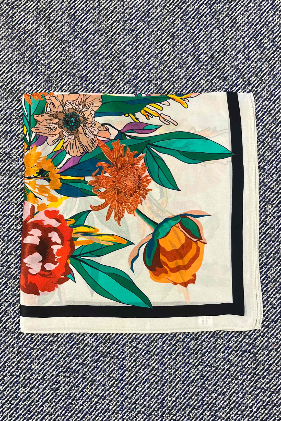 Silk scarf cream multi flower