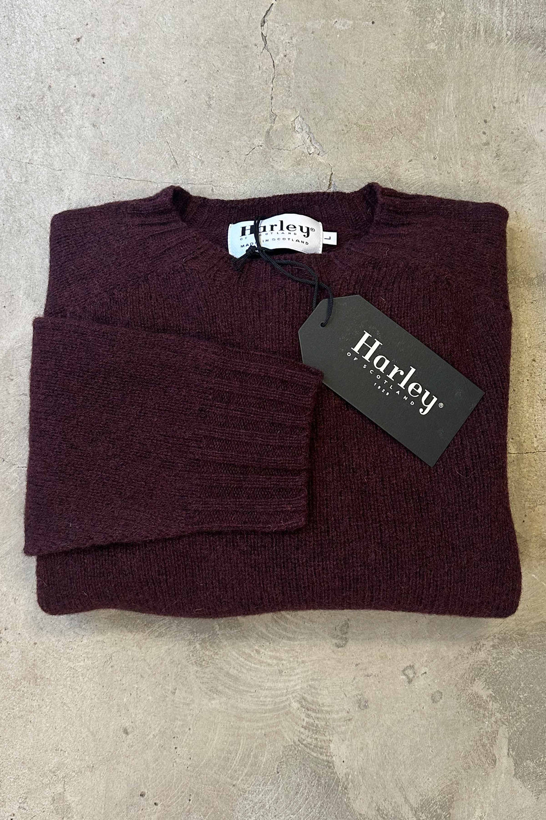 Lambswool crew-neck beetroot