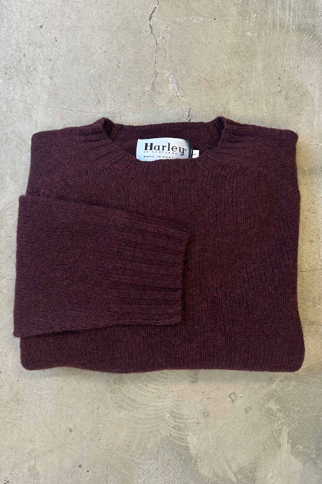 Lambswool crew-neck beetroot