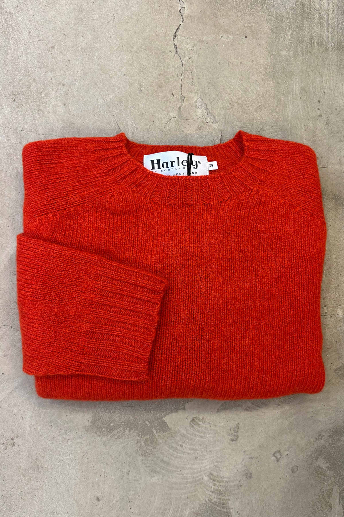 Lambswool crew-neck carmen