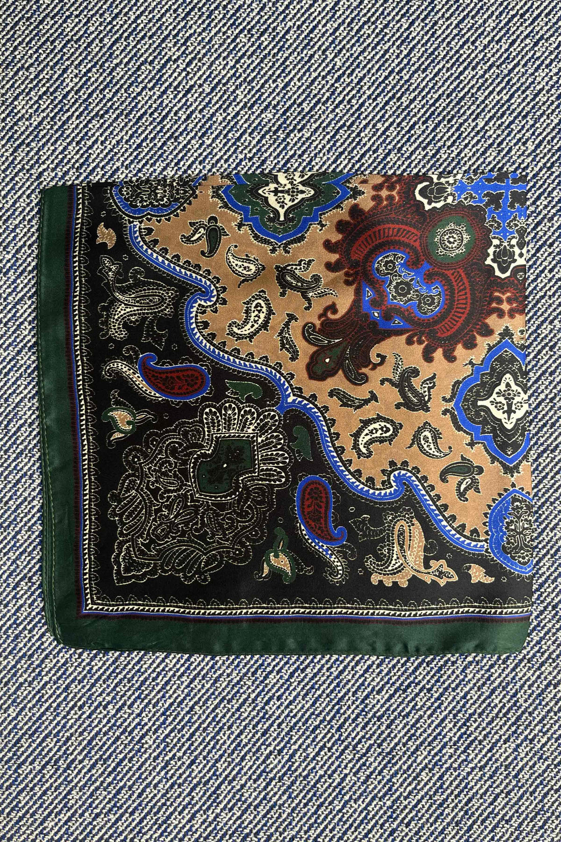 Silk scarf camel/black/bottle green paisley