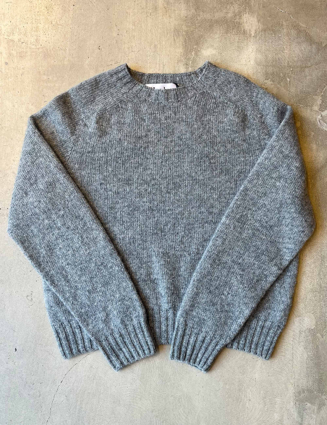 Lambswool crew-neck mid grey