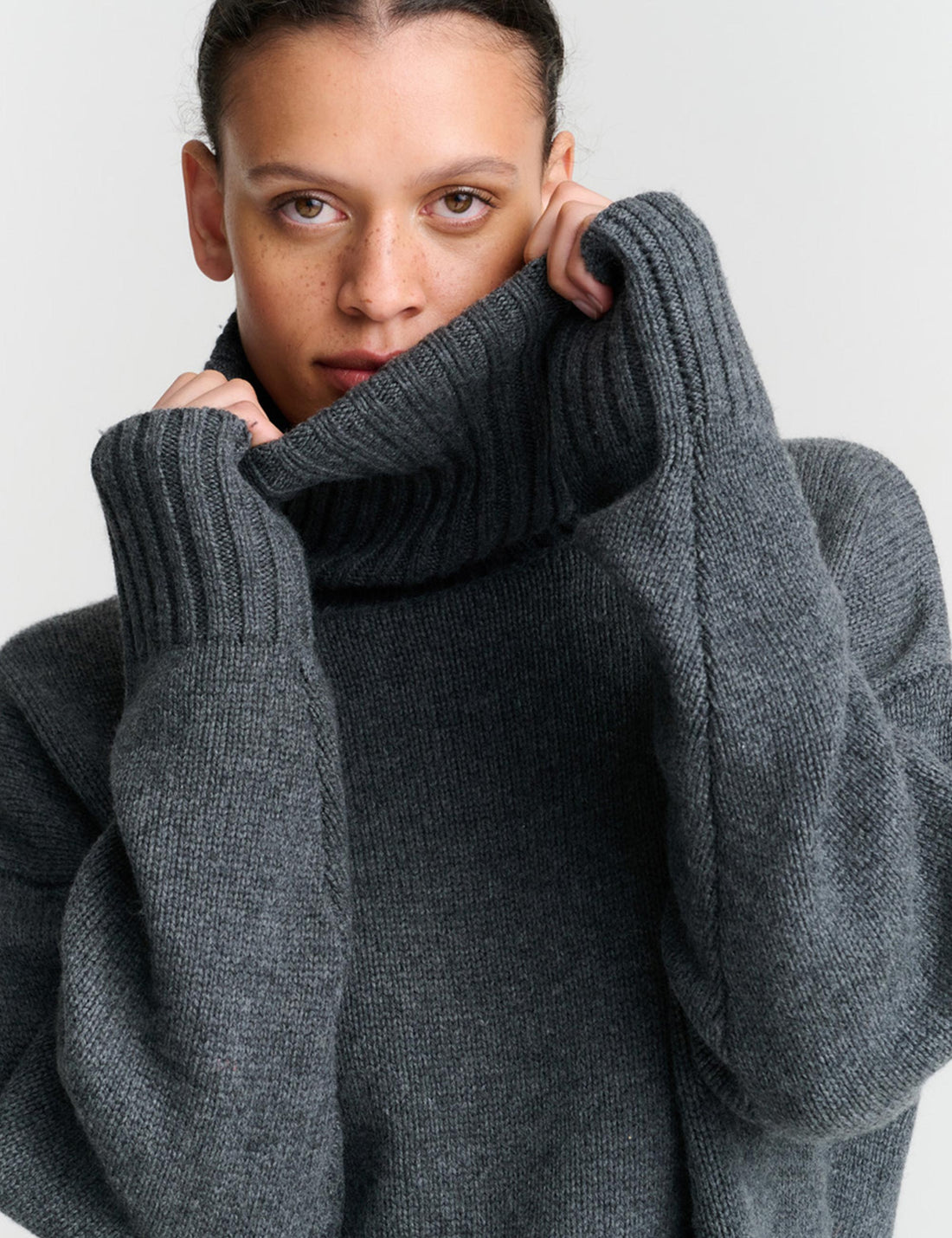 Rhea heavy turtle dark grey