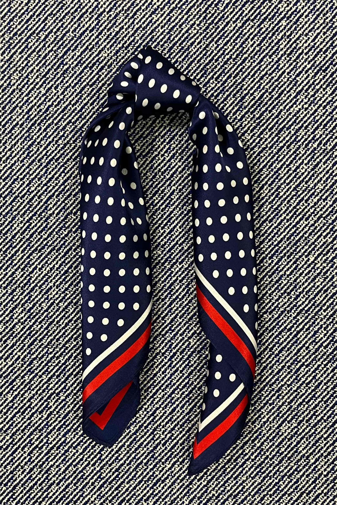 Silk scarf navy/white dots/red stripe