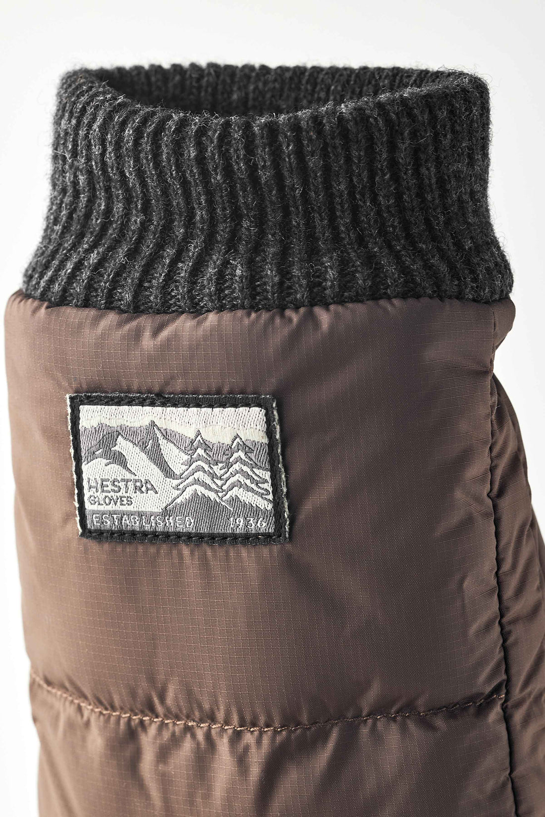 Ostra mittens brown