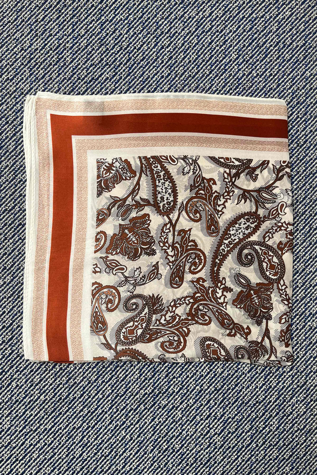 Silk scarf cream/rust paisley