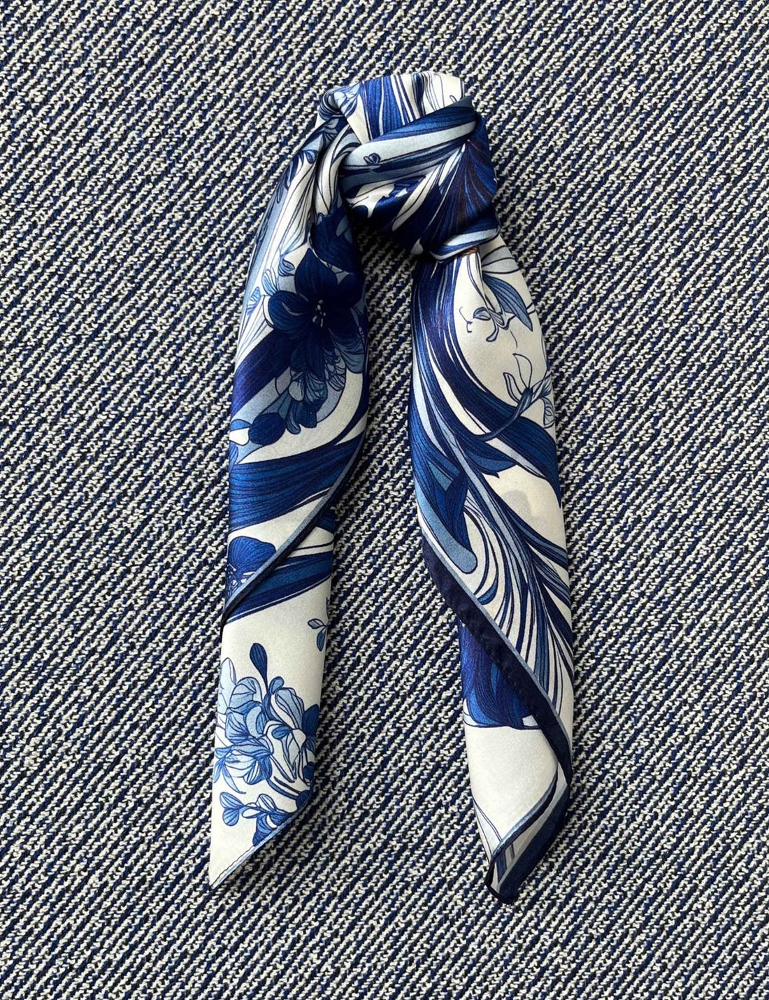 Silk scarf cream blue/orange flower