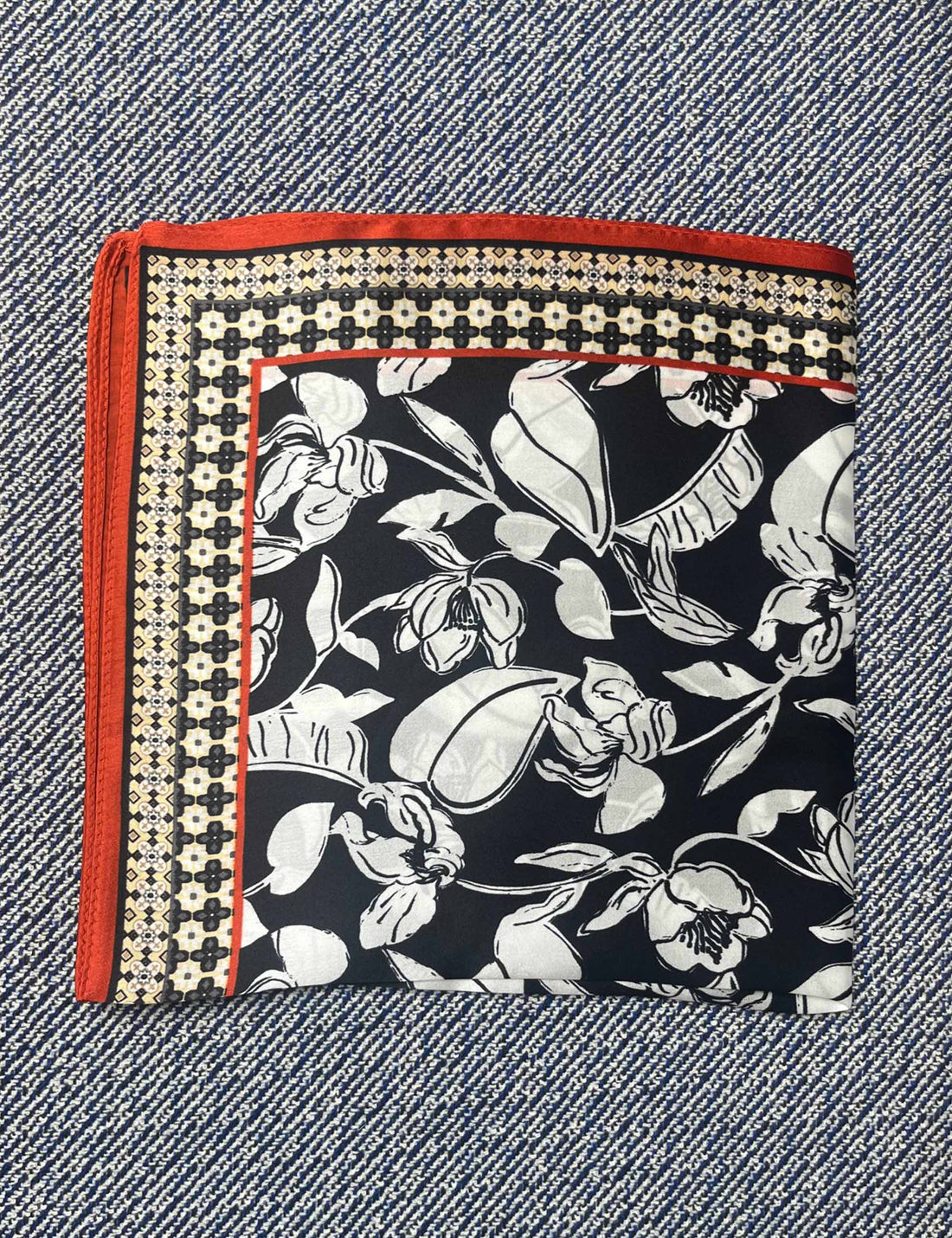 Silk scarf cream japanese flower/grey graphic