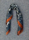 Silk scarf off white/blue paisley