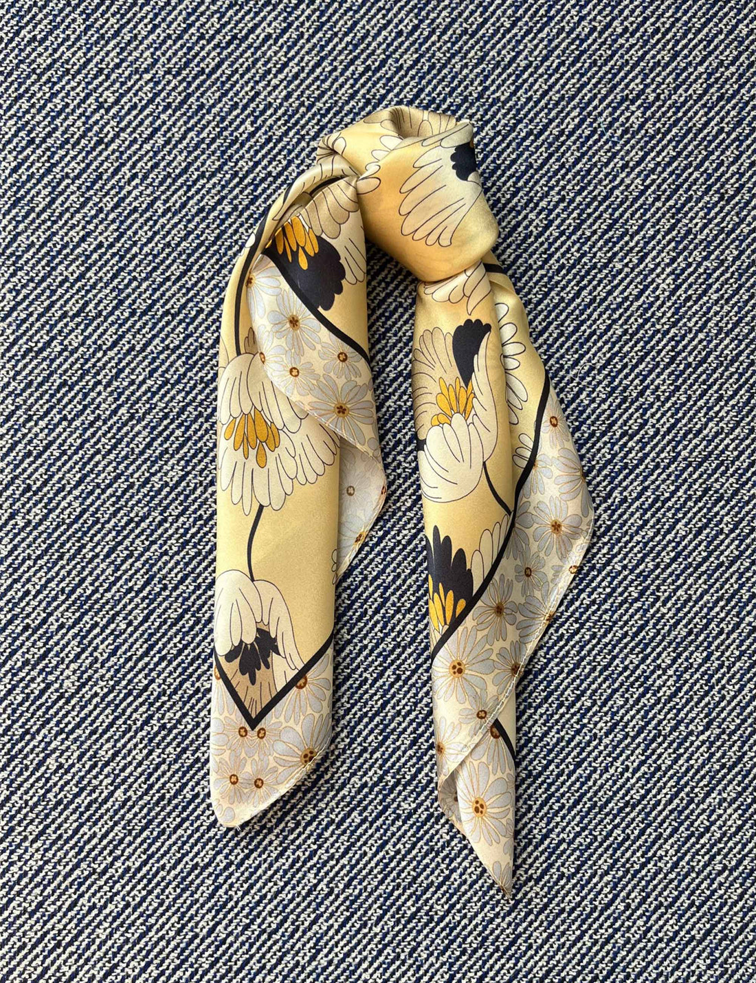 Silk scarf light yellow/cream/beige flowers