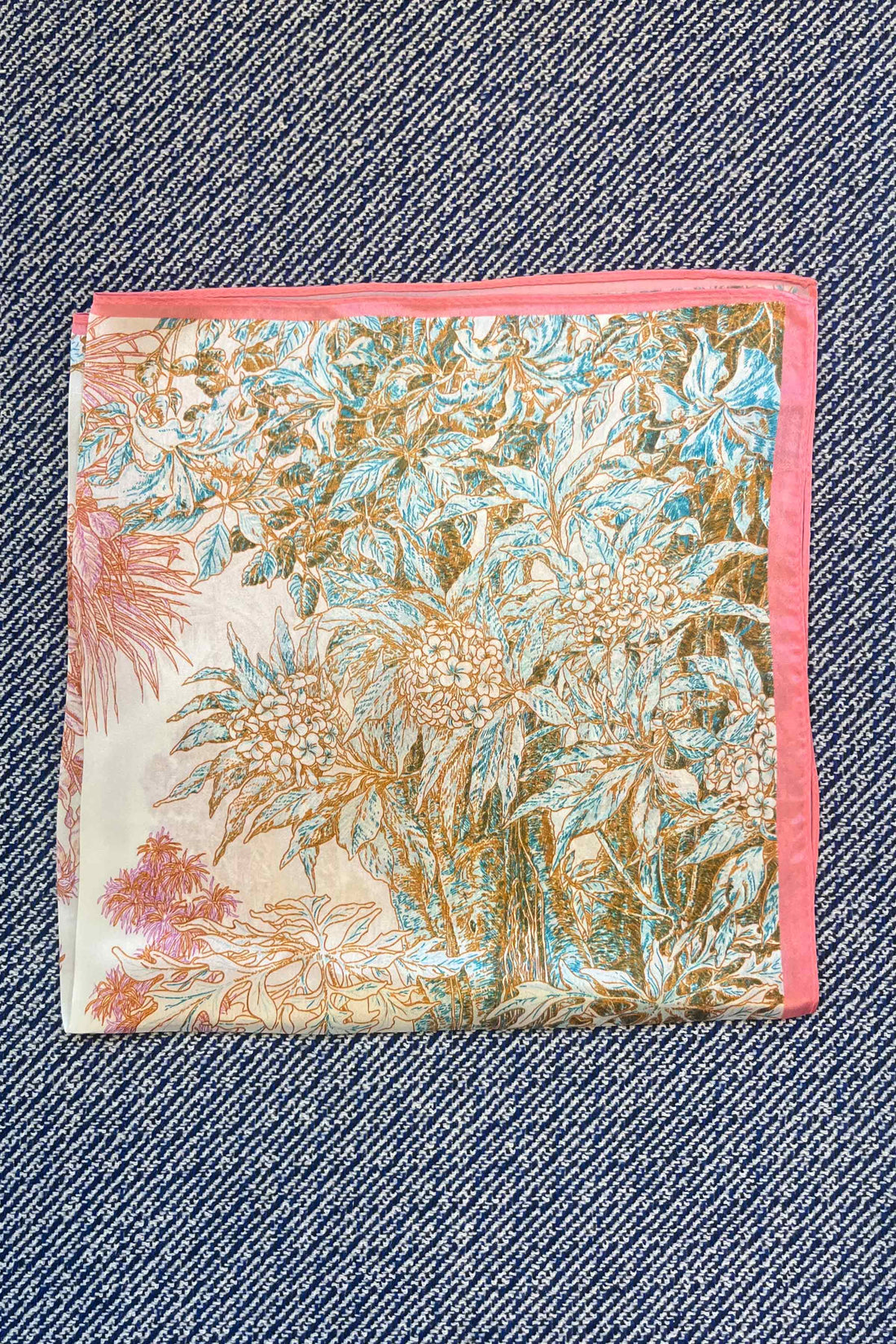 Silk scarf cream/l.pink/orange/turquoise flower