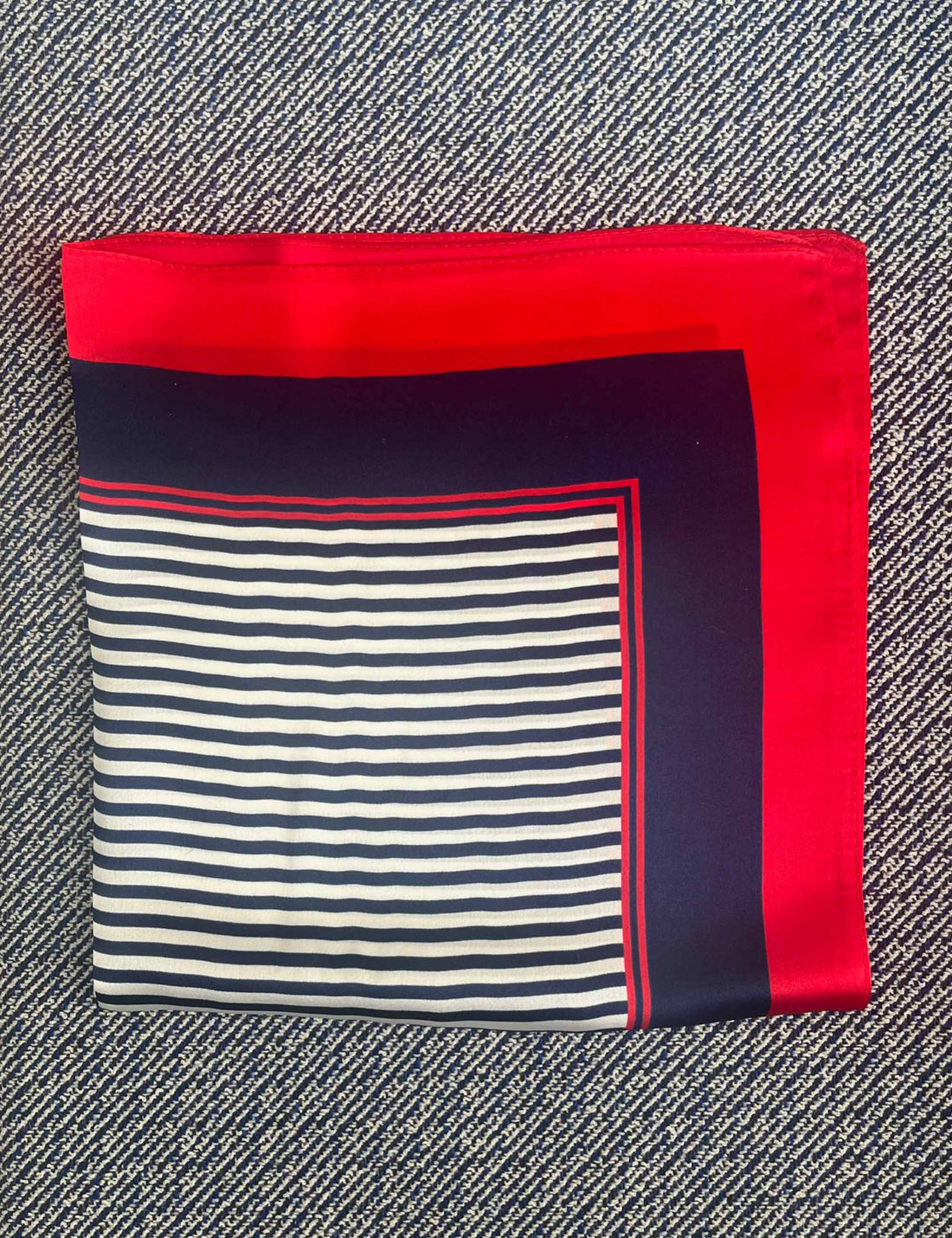 Silk scarf navy/off-white/red graphic stripes