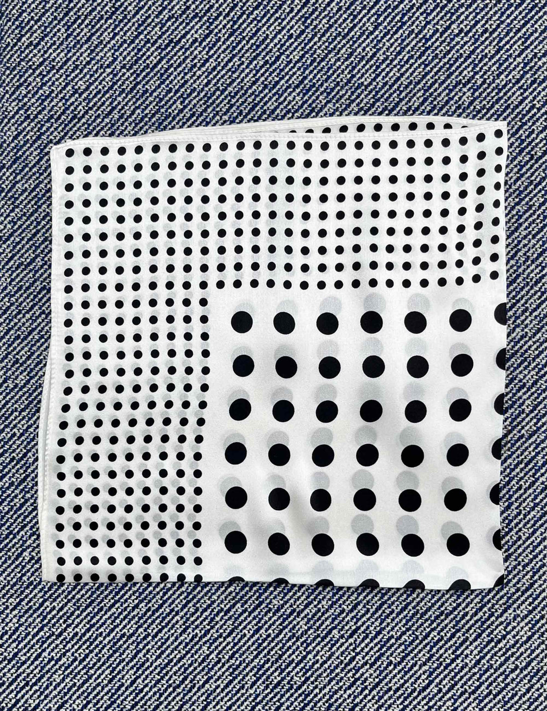 Silk scarf off white two size black dots