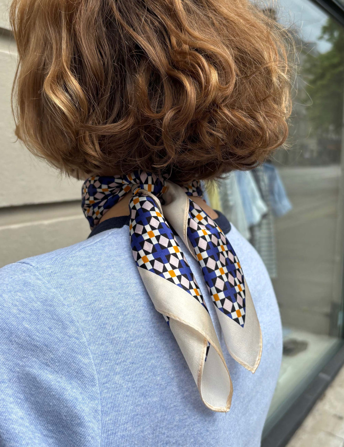Silk scarf purple/yellow graphic