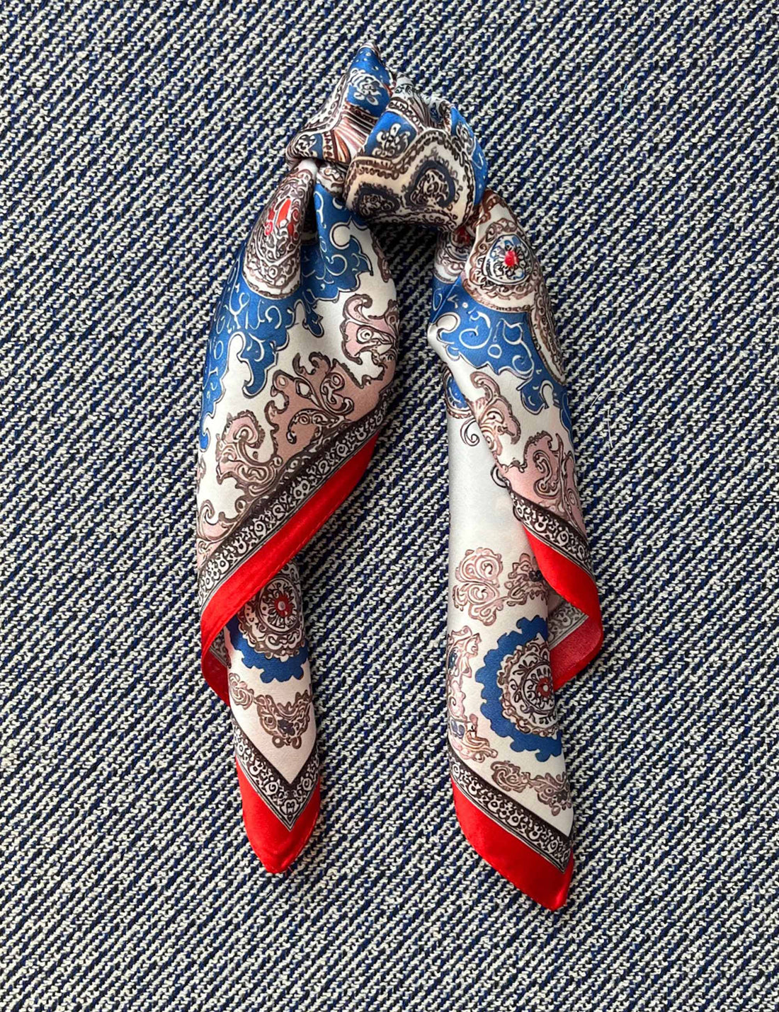 Silk scarf blue/white/rose/red paisley