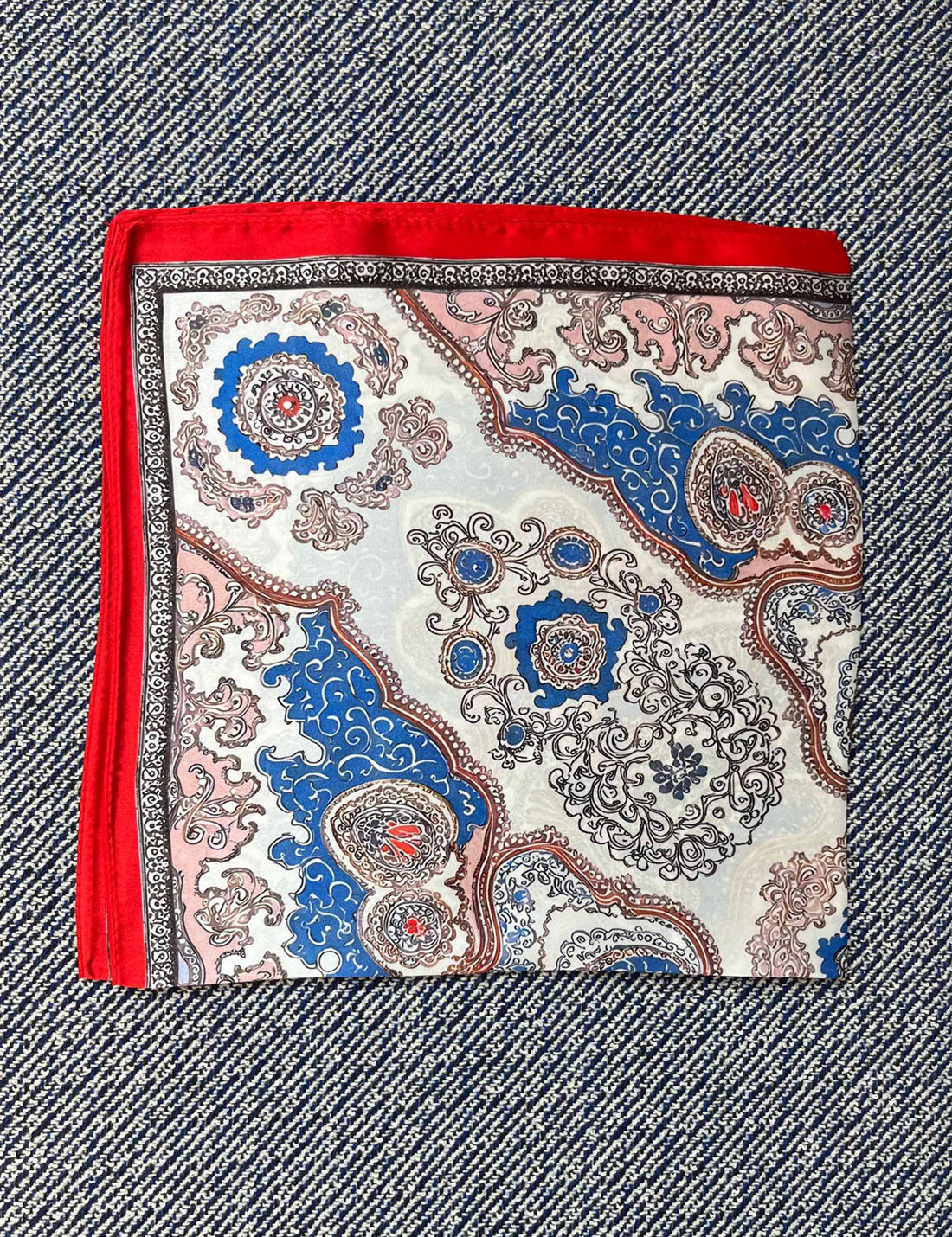 Silk scarf blue/white/rose/red paisley