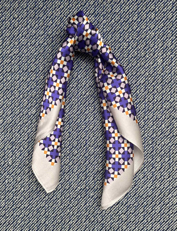 Silk scarf purple/yellow graphic