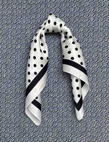 Silk scarf off white/black dots