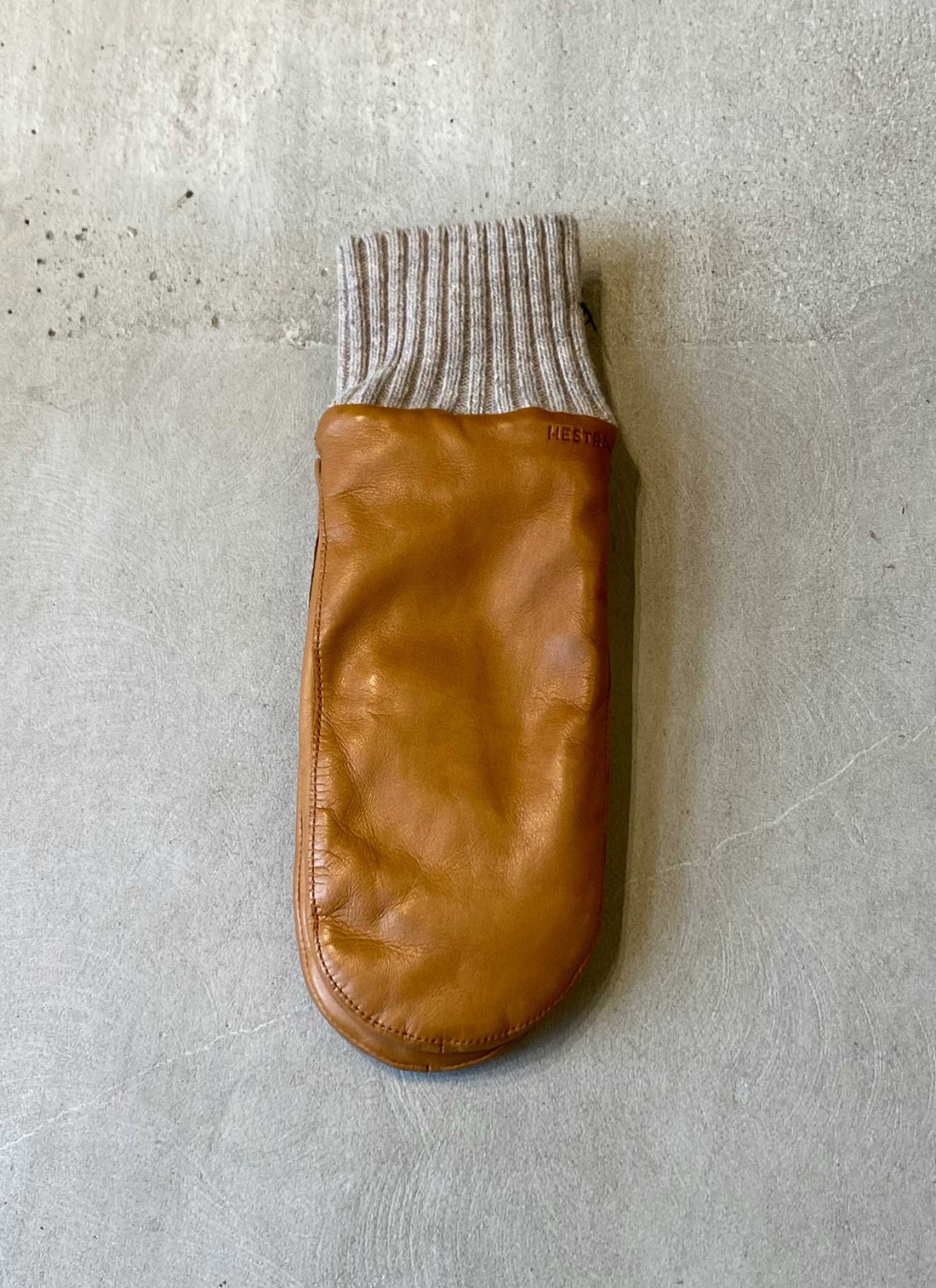 Tina leather mittens camel