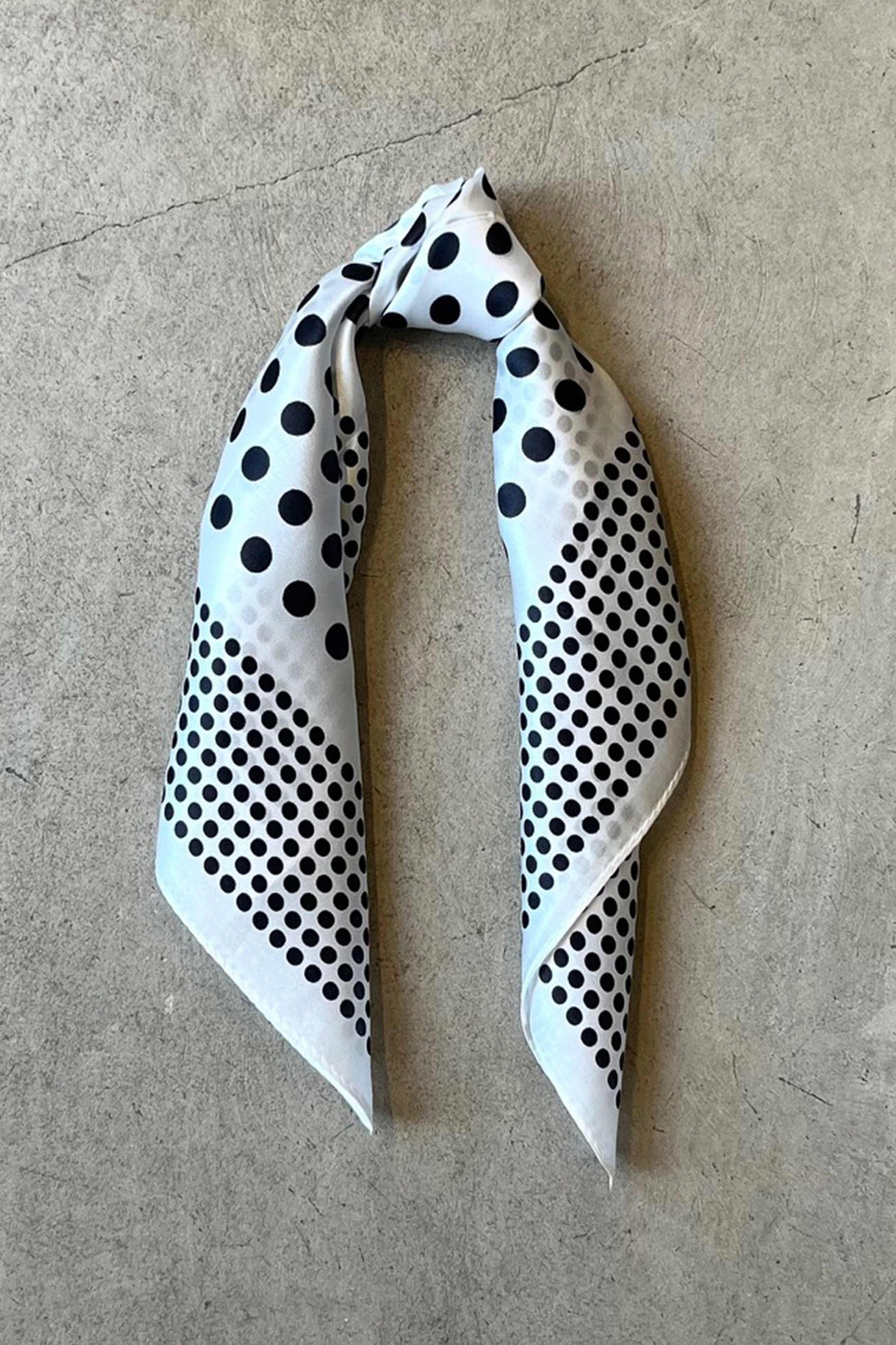 Silk scarf off white black dots