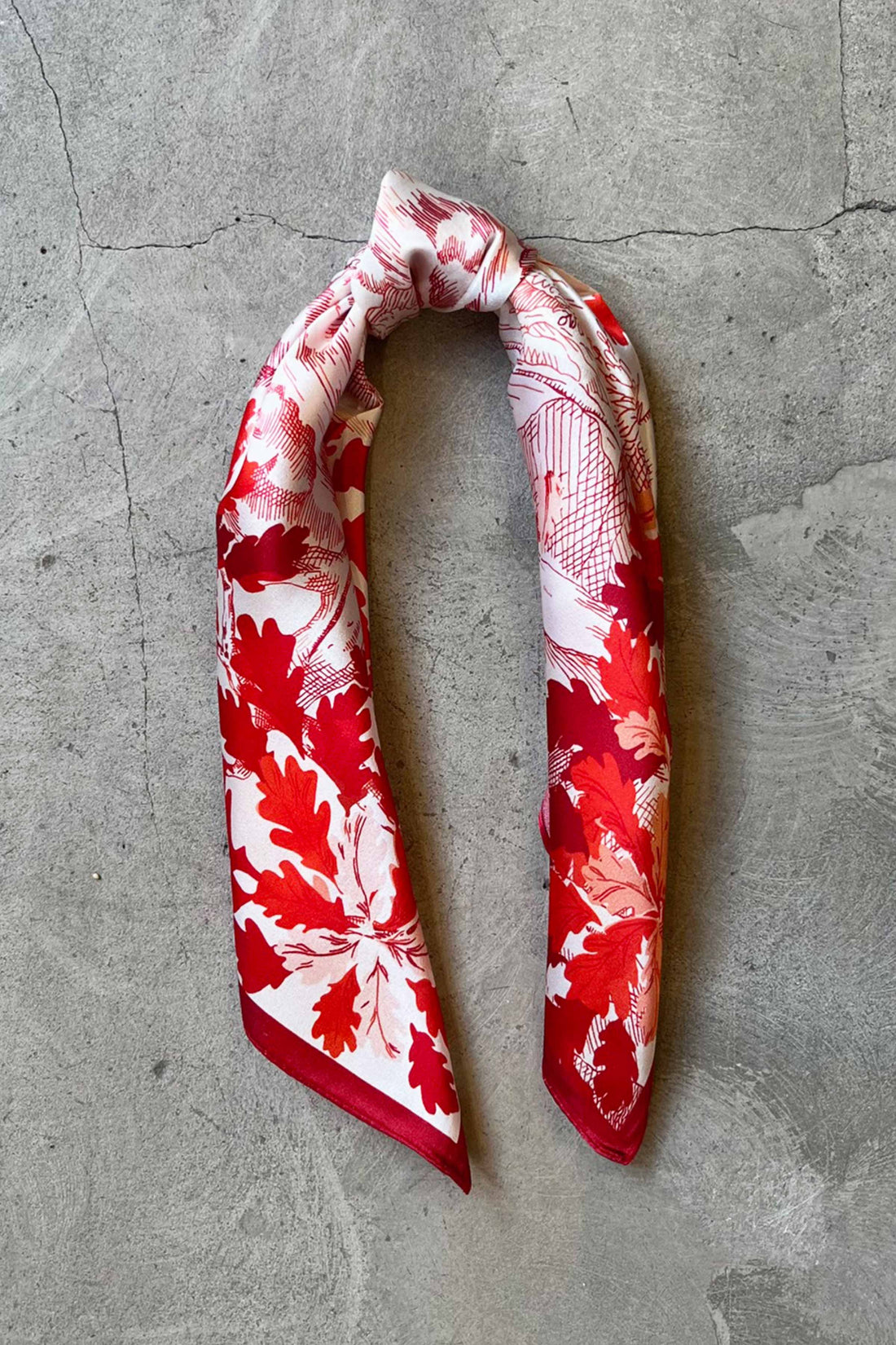 Silk scarf off white/red japanese leaf