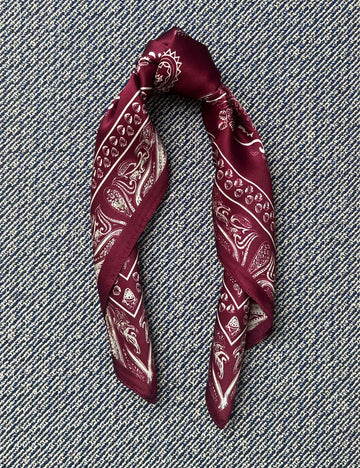 Silk scarf wine/off white paisley