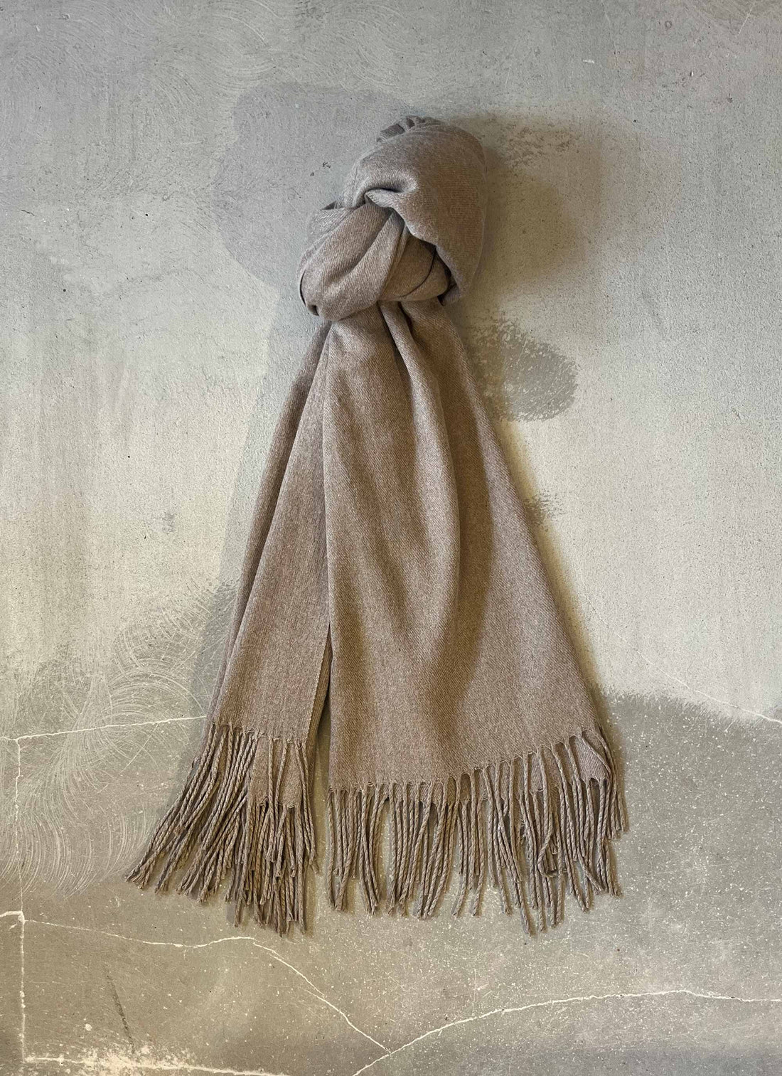 Viscose/ cashmere/ wool scarf taupe